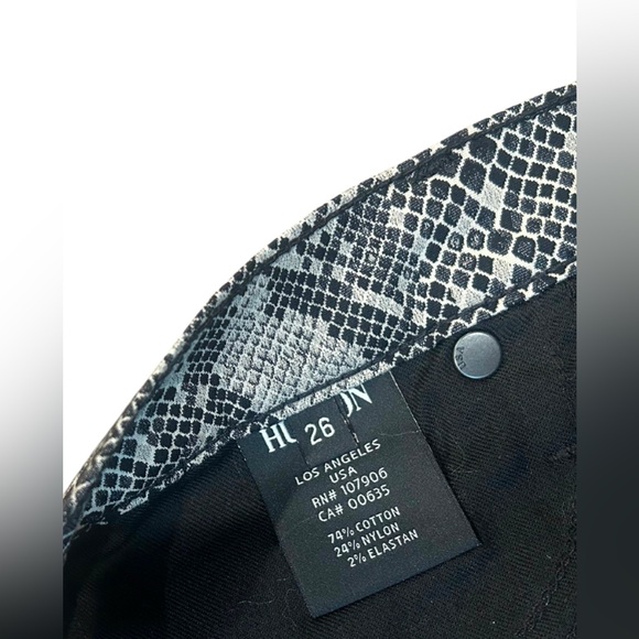 Hudson Nico Mid Rise Super Skinny Pant | Snakeskin (Shade #A) | Size 26 | NWOT - Picture 4 of 5